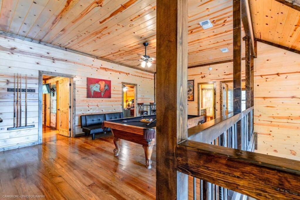 Iron Horse Lodge Sleeps 18, Games, Fire Pit, Hot Tub, Ev, More Broken Bow Dış mekan fotoğraf