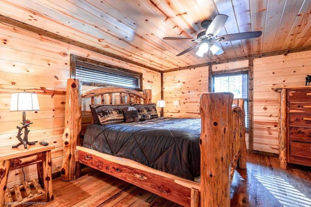Iron Horse Lodge Sleeps 18, Games, Fire Pit, Hot Tub, Ev, More Broken Bow Dış mekan fotoğraf