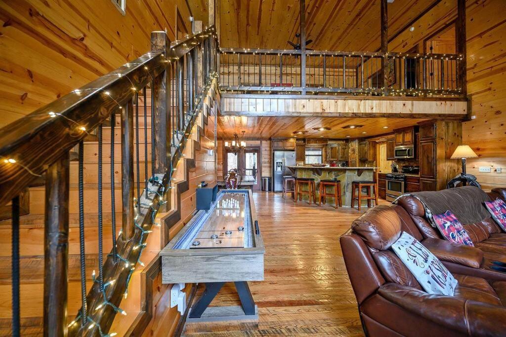 Iron Horse Lodge Sleeps 18, Games, Fire Pit, Hot Tub, Ev, More Broken Bow Dış mekan fotoğraf