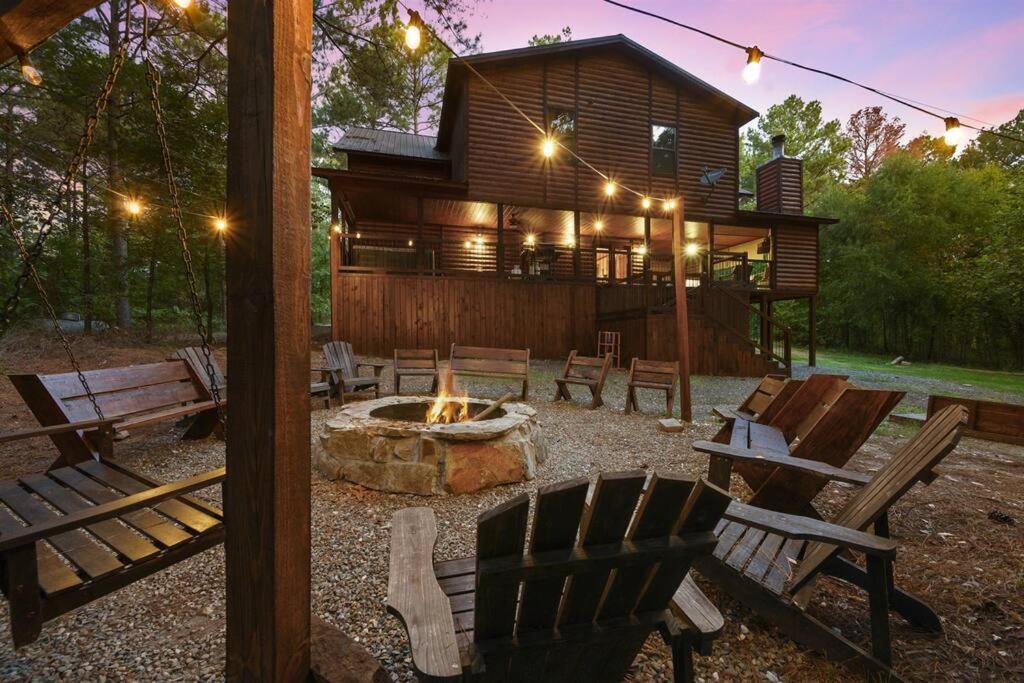 Iron Horse Lodge Sleeps 18, Games, Fire Pit, Hot Tub, Ev, More Broken Bow Dış mekan fotoğraf