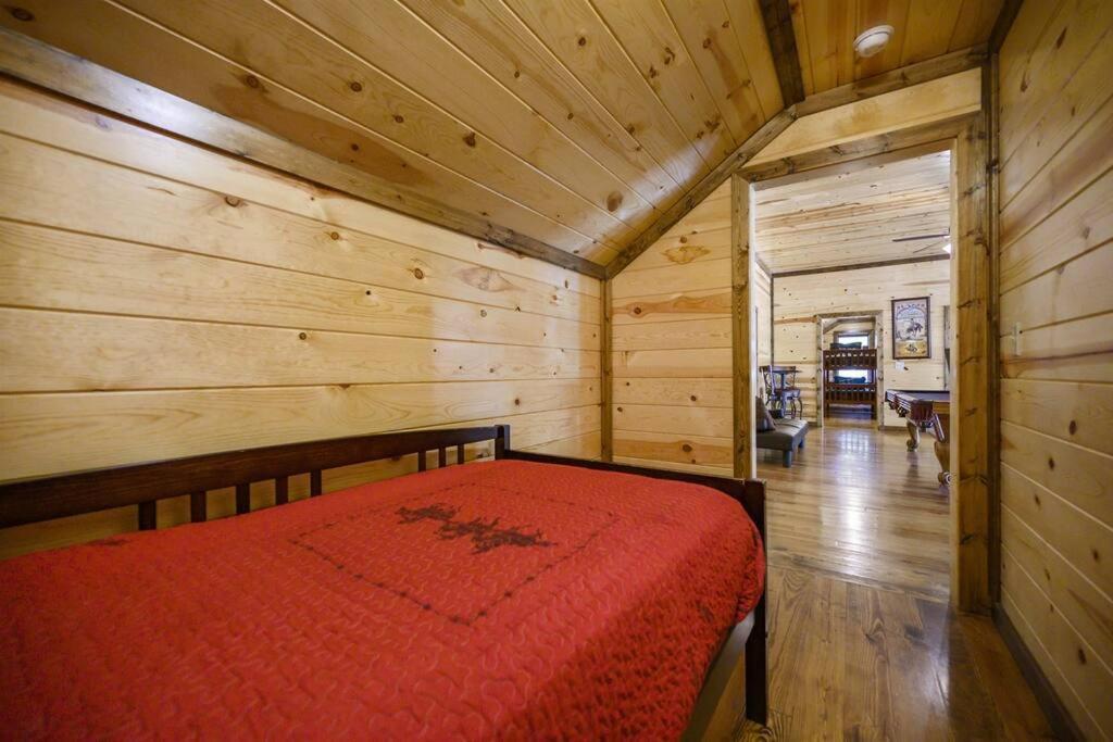 Iron Horse Lodge Sleeps 18, Games, Fire Pit, Hot Tub, Ev, More Broken Bow Dış mekan fotoğraf