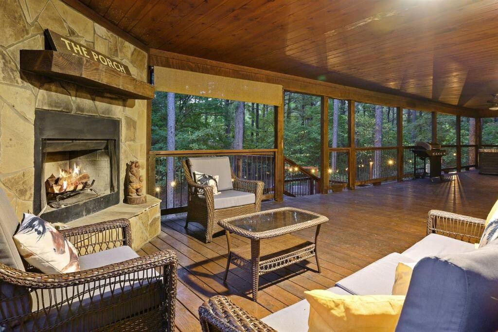 Iron Horse Lodge Sleeps 18, Games, Fire Pit, Hot Tub, Ev, More Broken Bow Dış mekan fotoğraf
